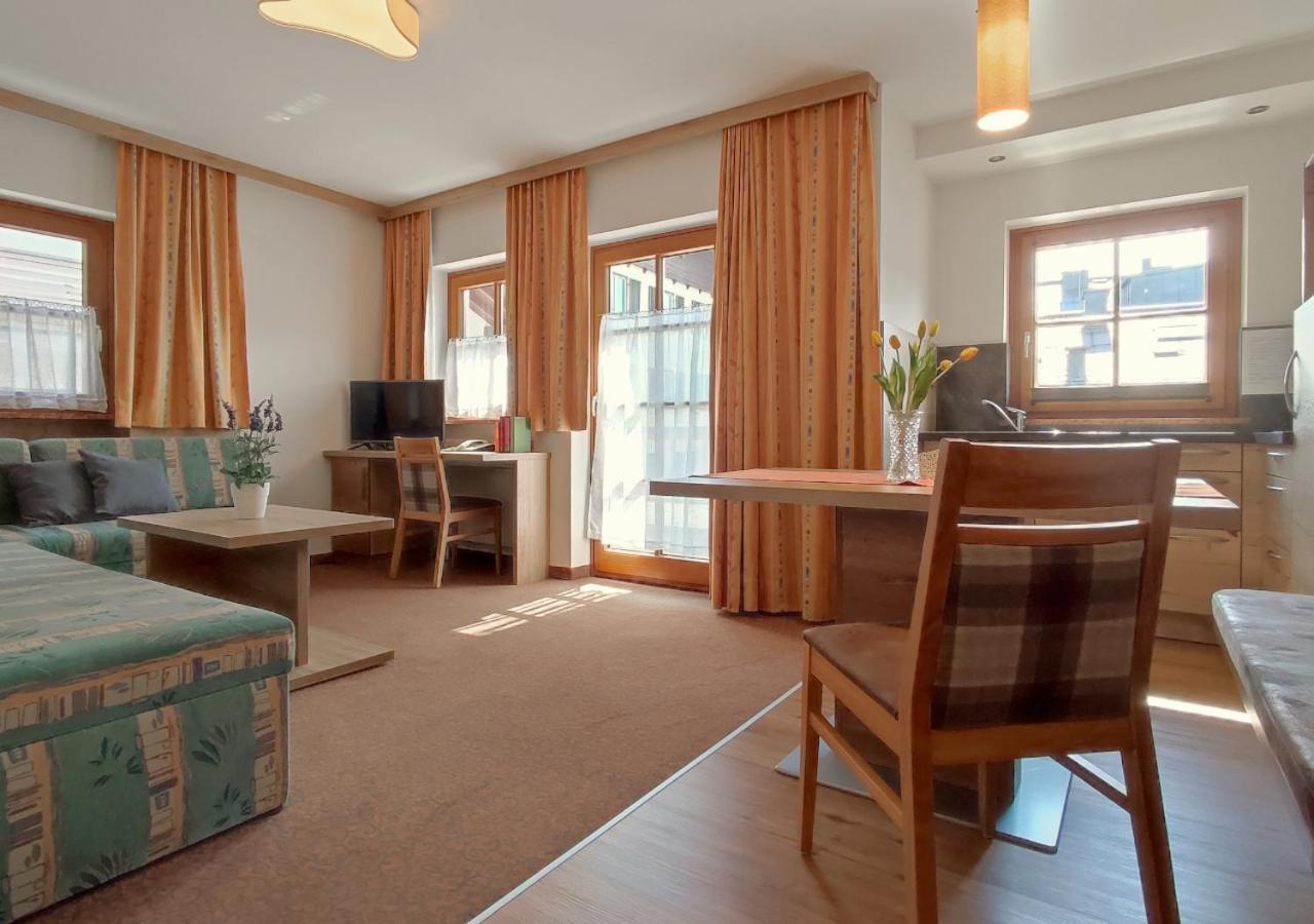 Ferienhaus Birgit - Inklusive Eintritt Alpentherme Bad Hofgastein Exterior photo