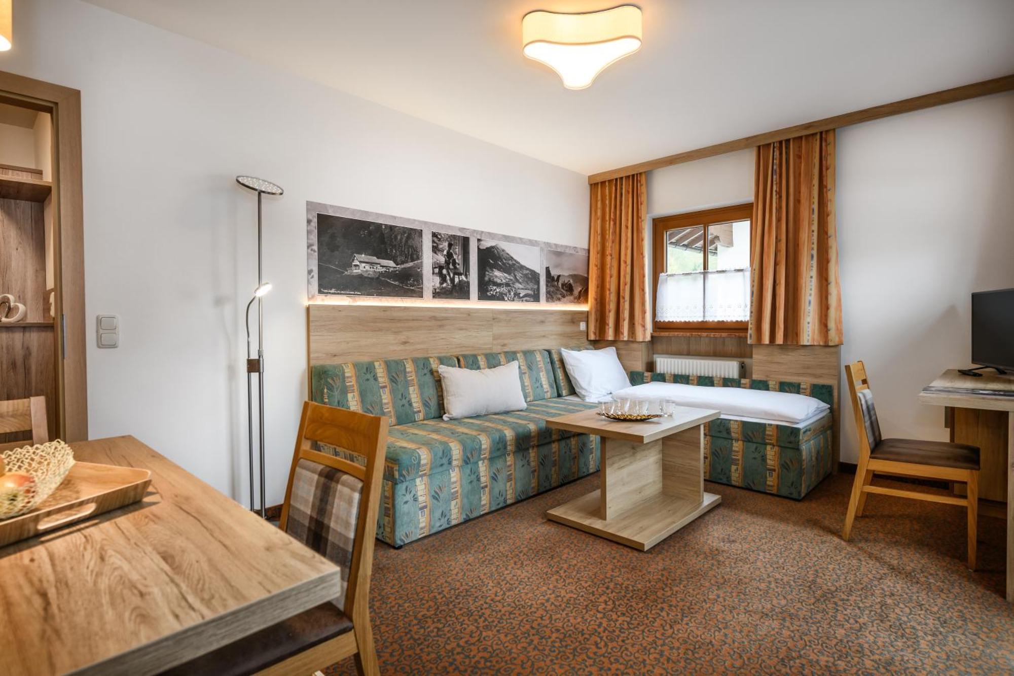 Ferienhaus Birgit - Inklusive Eintritt Alpentherme Bad Hofgastein Exterior photo