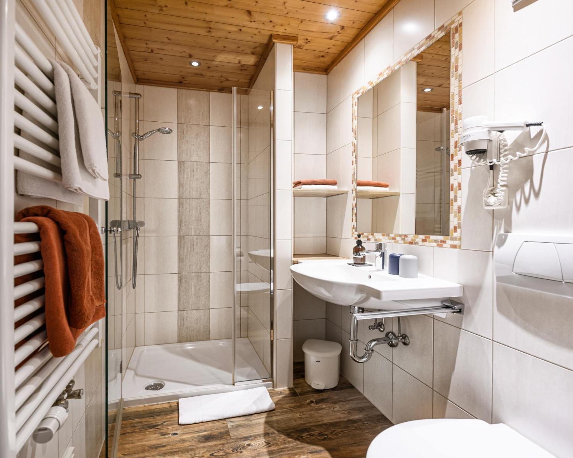 Ferienhaus Birgit - Inklusive Eintritt Alpentherme Bad Hofgastein Exterior photo